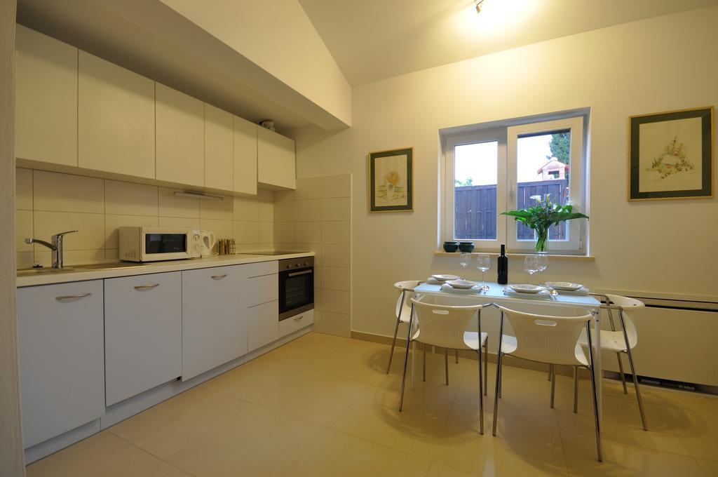 Apartmani Val プーラ エクステリア 写真